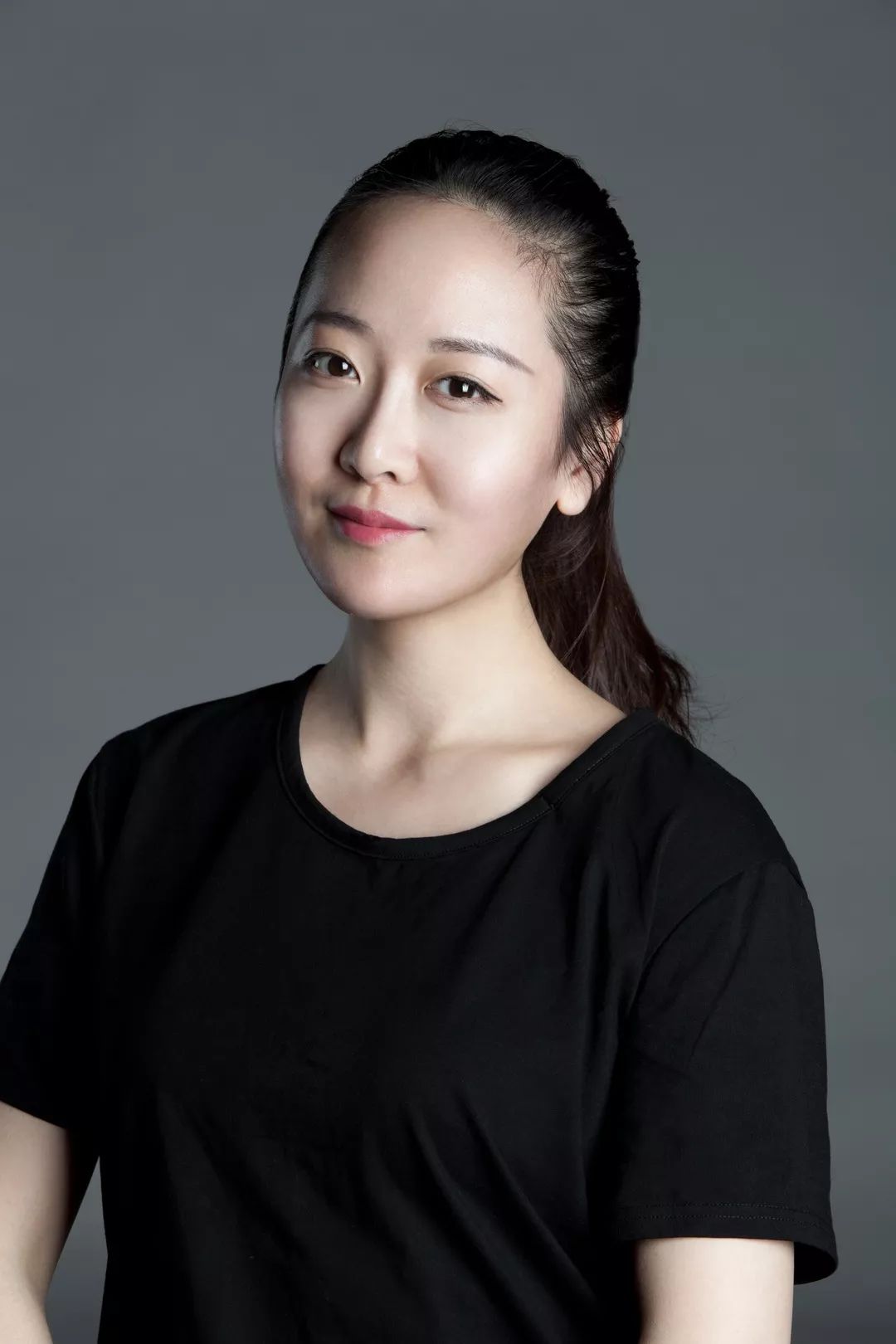 演员张郗的奇妙自然之旅，探寻内心宁静与欢笑之旅