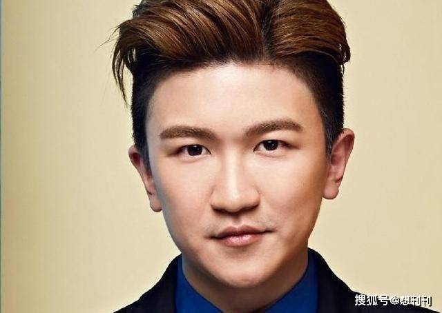 男明星背后的真实面貌，探究公众形象下的疯狂与真实
