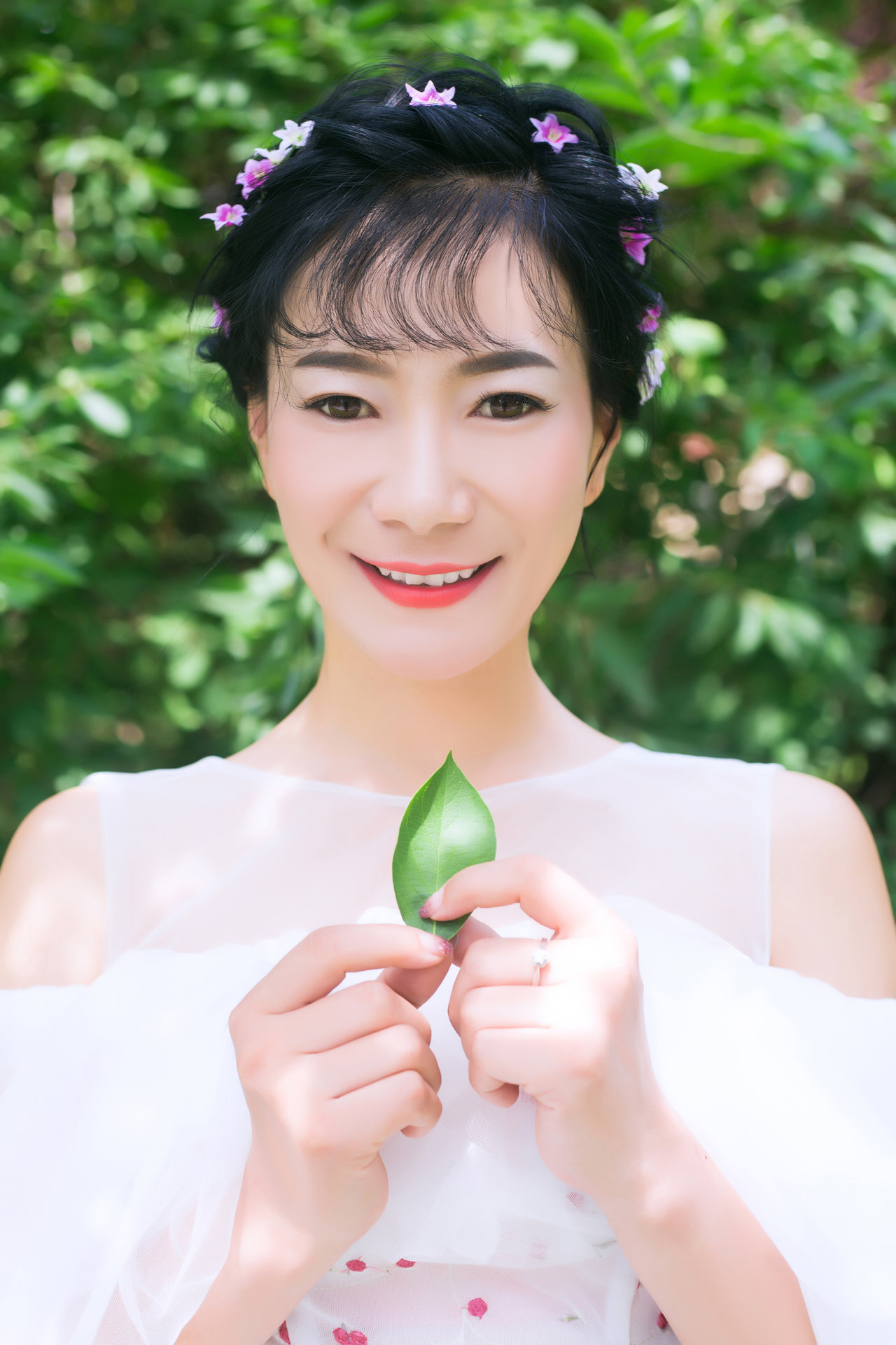 演员叶菲，小巷深处的独特饕餮之旅探秘
